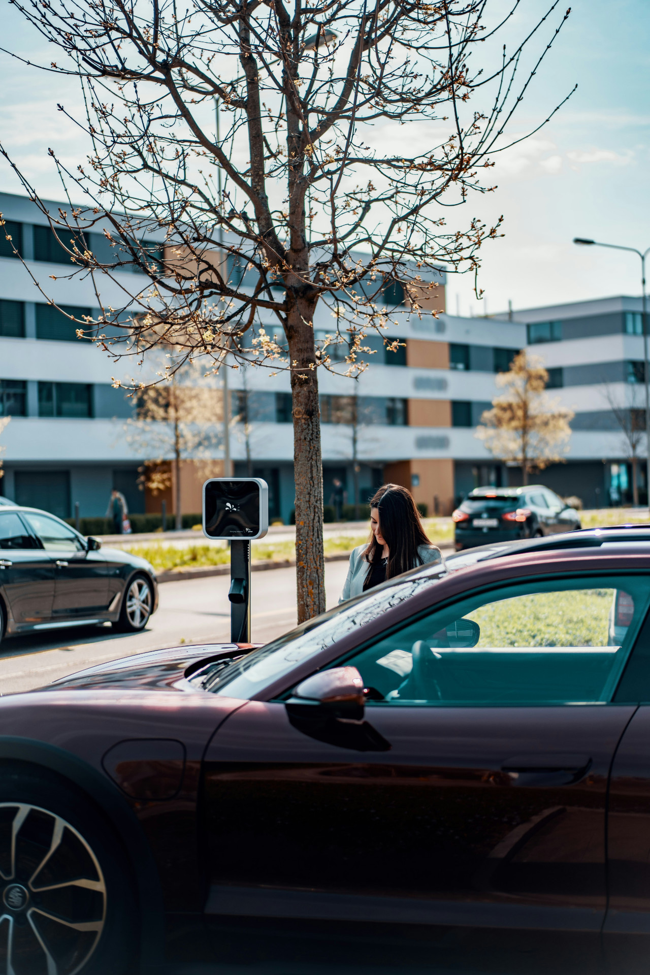 Customer using a Juice charger